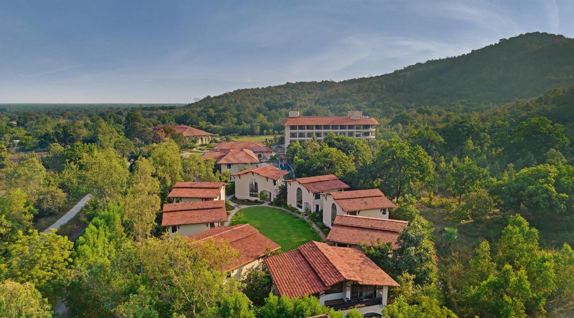 Bhanu The Fern Forest Resort & Spa, Jambughoda Exterior foto